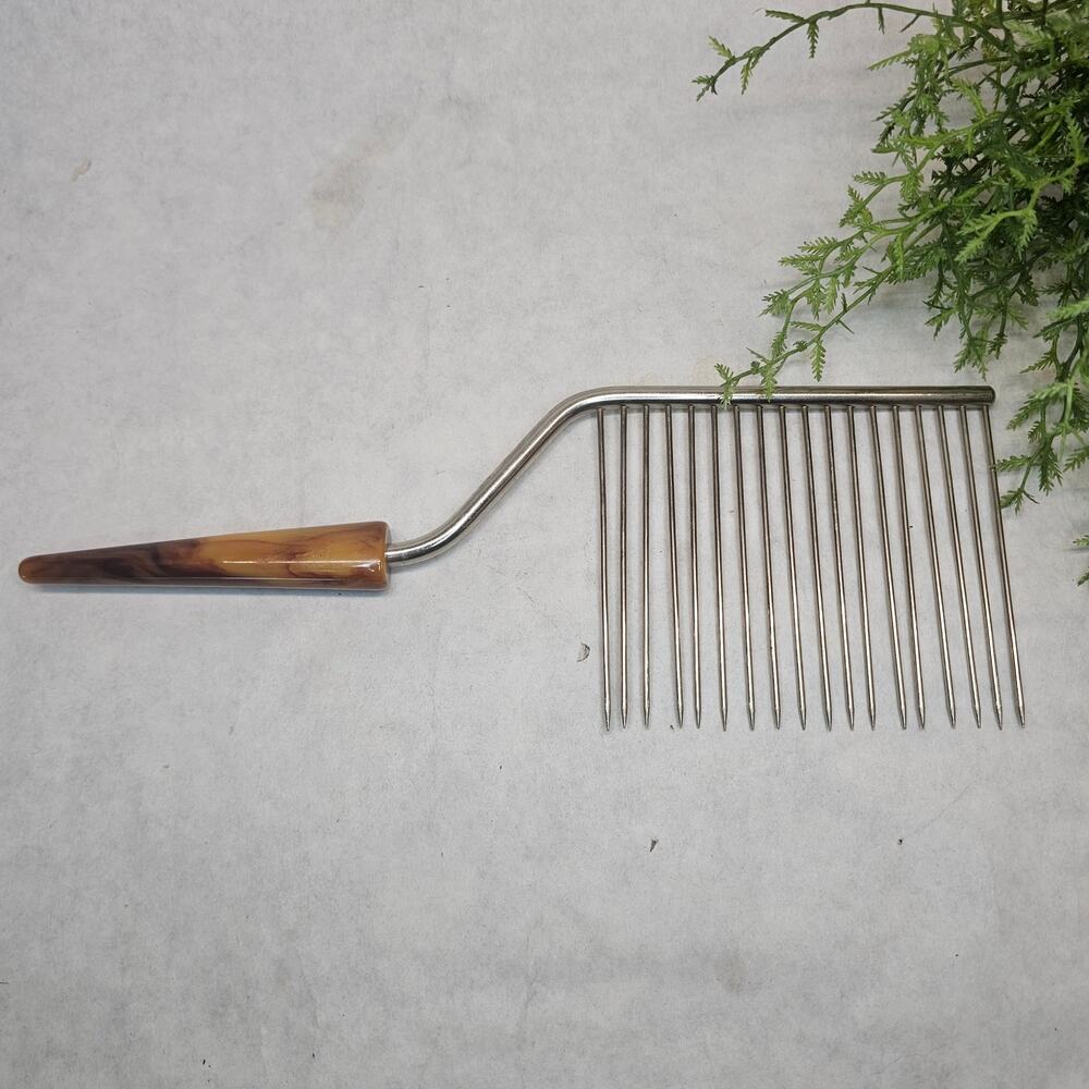 Vintage Tortoise Bakelite Handle Angel Food Cake Cutter Slicer Breaker Comb